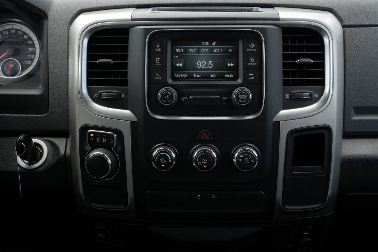 Thumbnail: 2019 RAM 1500 Classic - 12