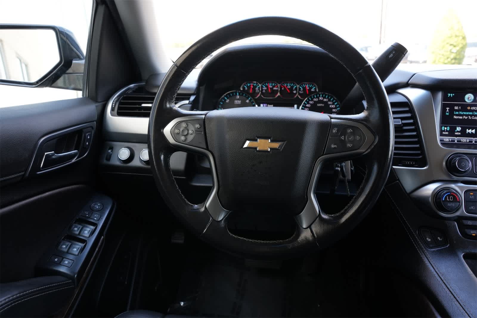 Thumbnail: 2019 Chevrolet Suburban - 9
