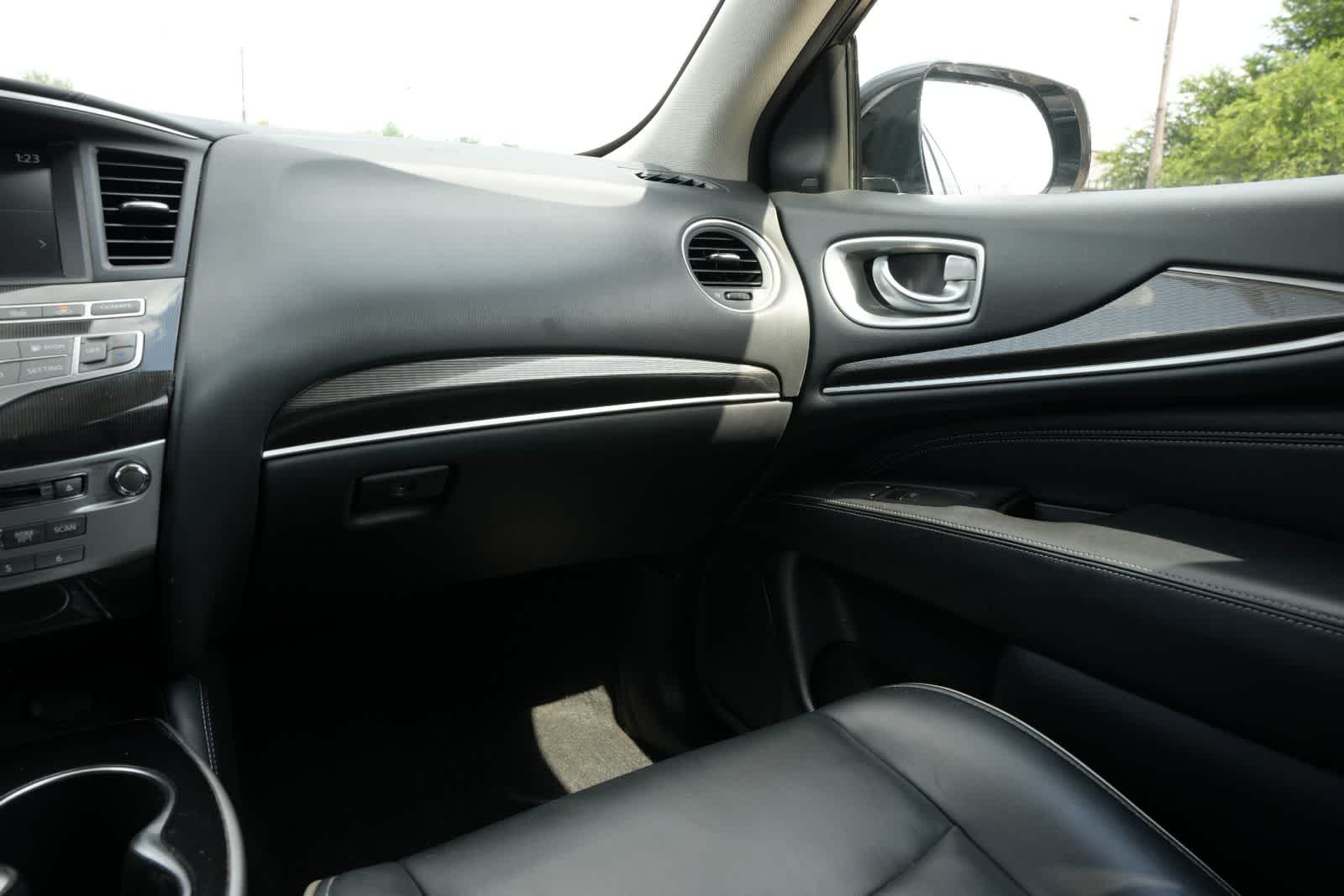 Thumbnail: 2019 INFINITI QX60 - 8