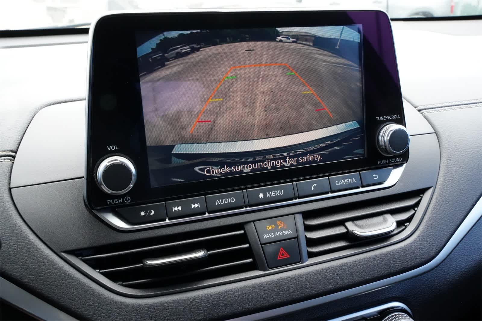 Thumbnail: 2022 Nissan Altima - 14