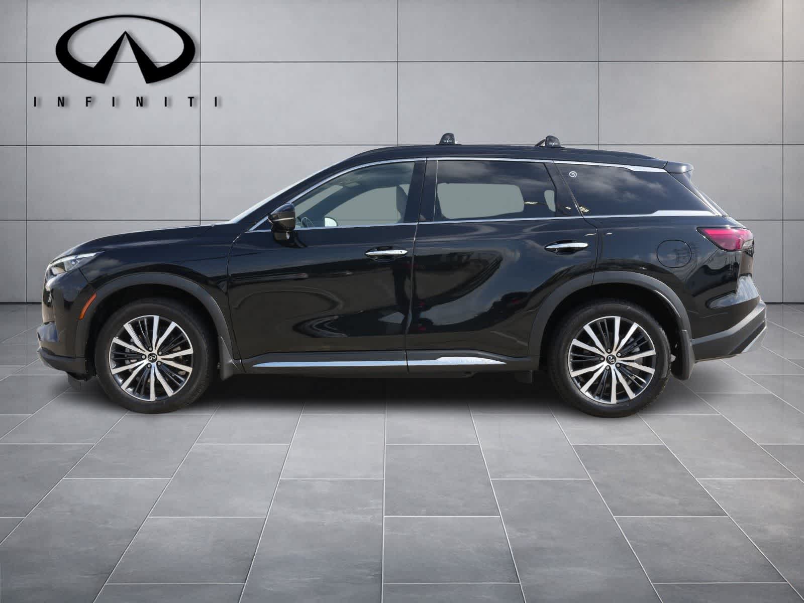 Thumbnail: 2023 INFINITI QX60 - 4