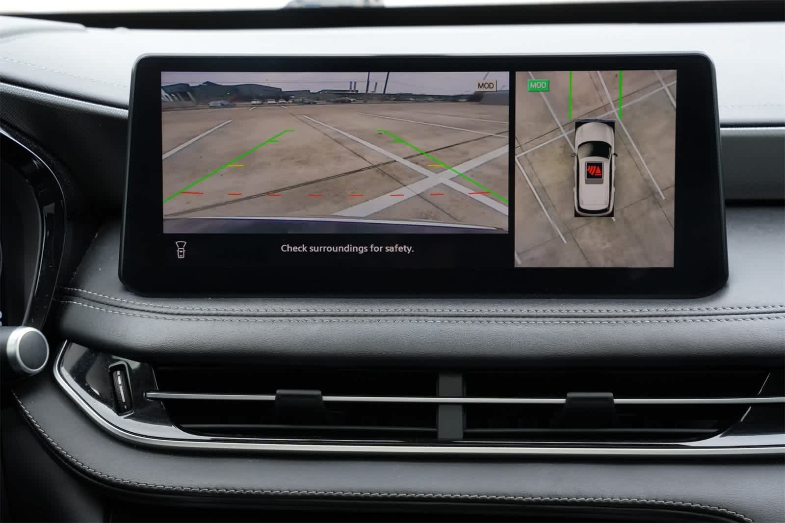 Thumbnail: 2023 INFINITI QX60 - 14