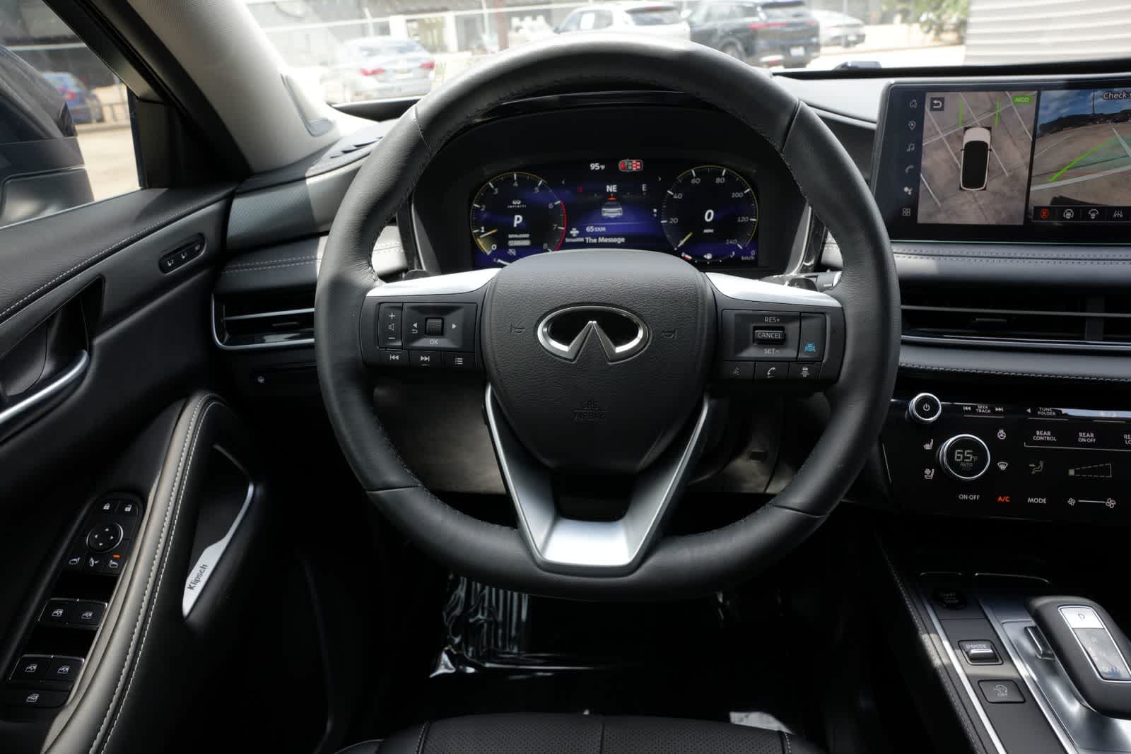 Thumbnail: 2026 INFINITI QX60 - 9