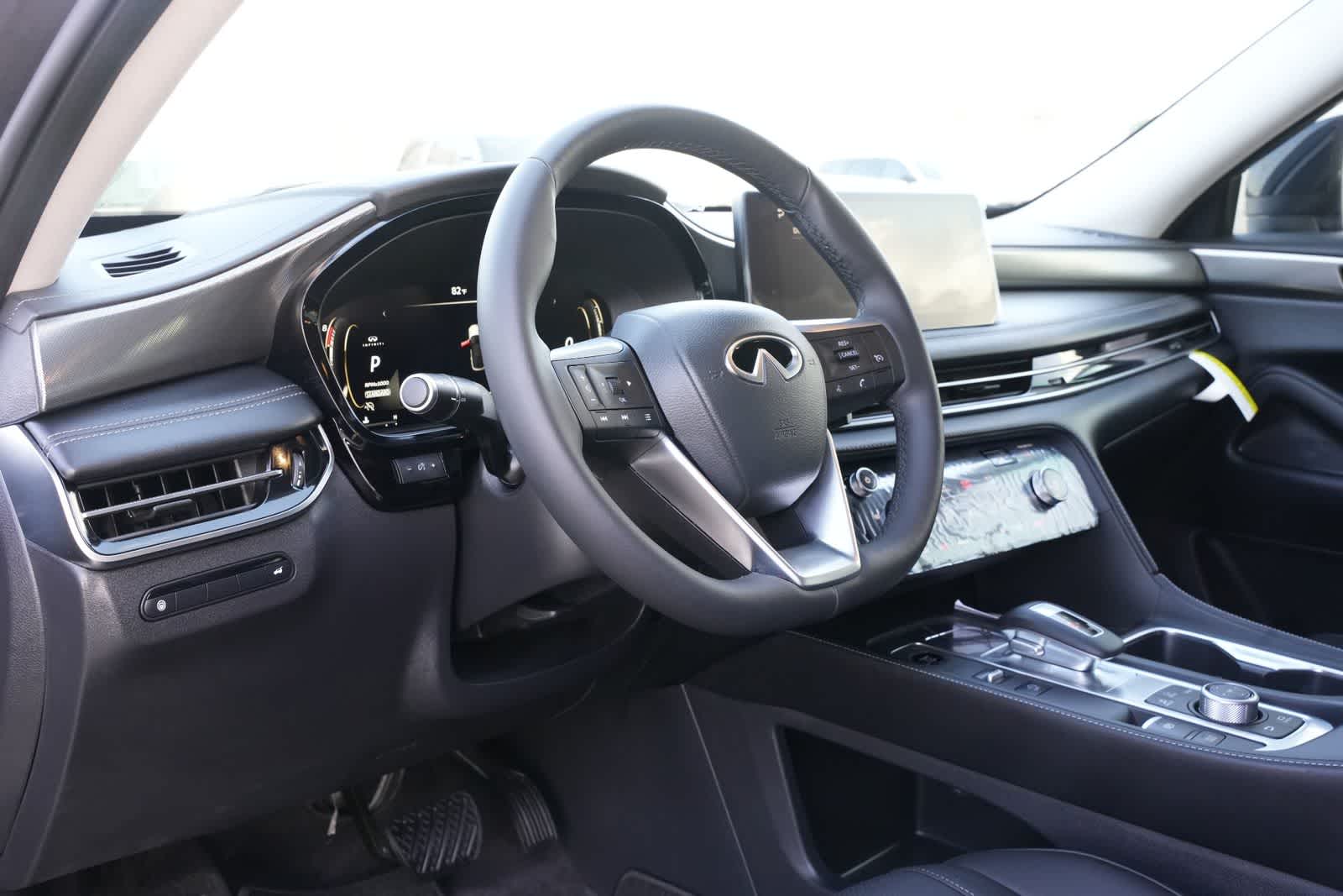 Thumbnail: 2026 INFINITI QX60 - 16