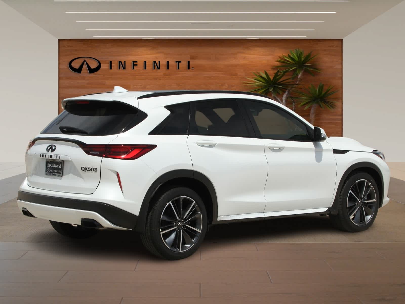 Thumbnail: 2024 INFINITI QX50 - 6