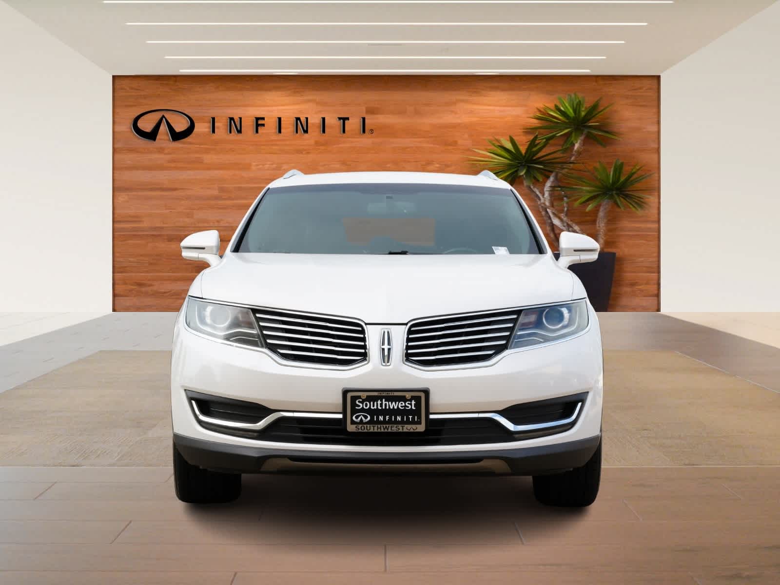 Thumbnail: 2018 Lincoln MKX - 2