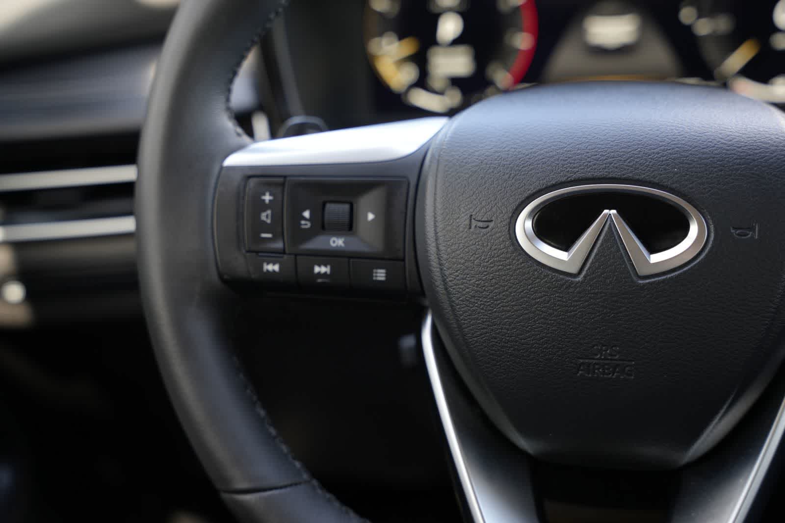 Thumbnail: 2026 INFINITI QX60 - 10
