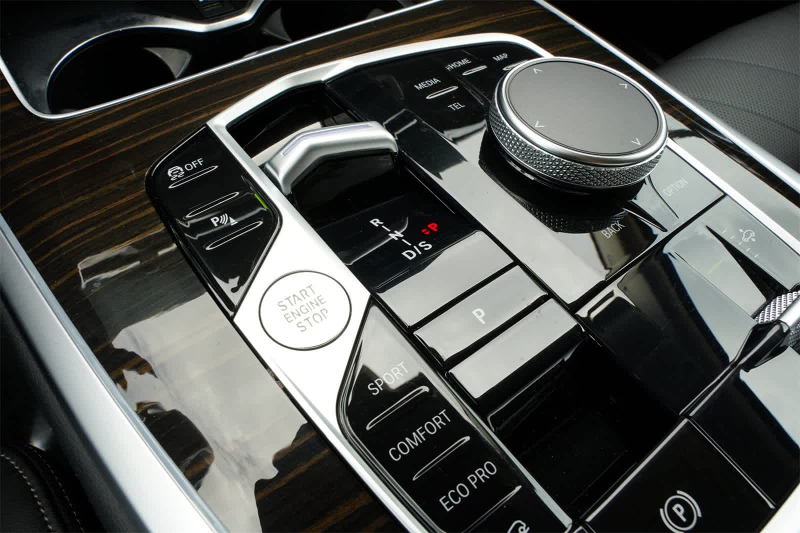 Thumbnail: 2024 BMW X7 - 15