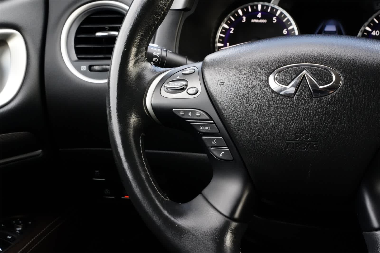 Thumbnail: 2019 INFINITI QX60 - 10