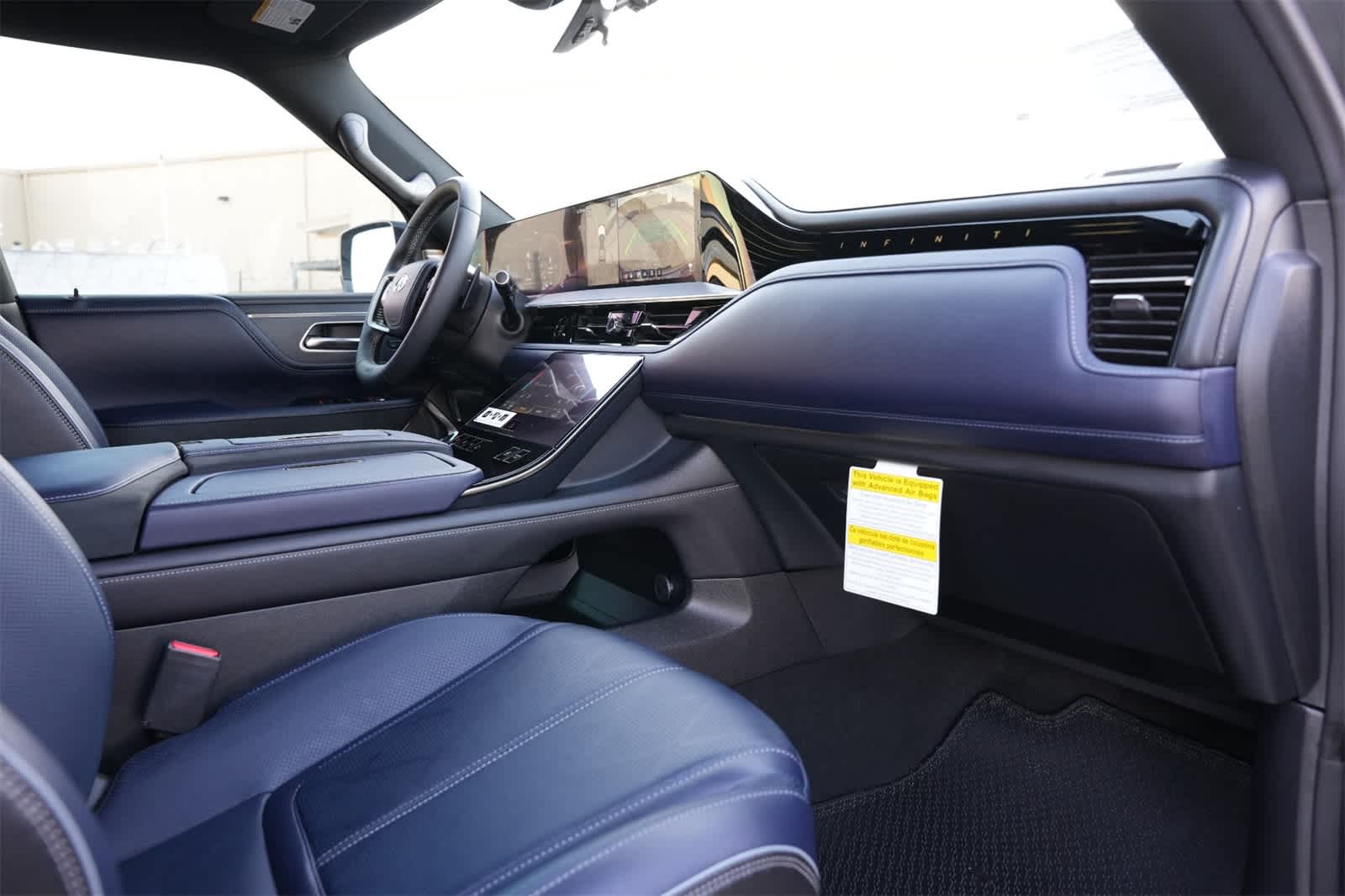 Thumbnail: 2026 INFINITI QX80 - 22