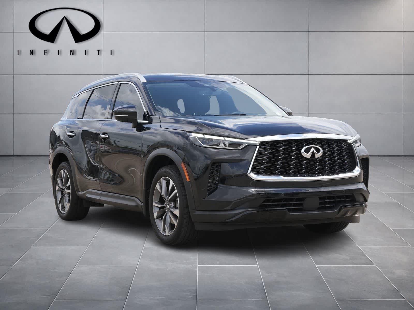 Thumbnail: 2023 INFINITI QX60 - 3