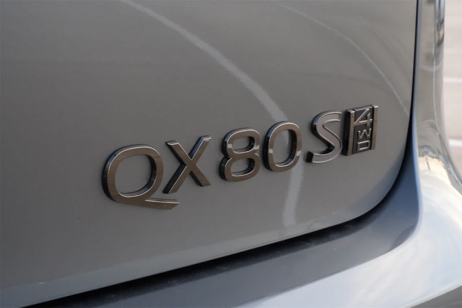 Thumbnail: 2026 INFINITI QX80 - 20