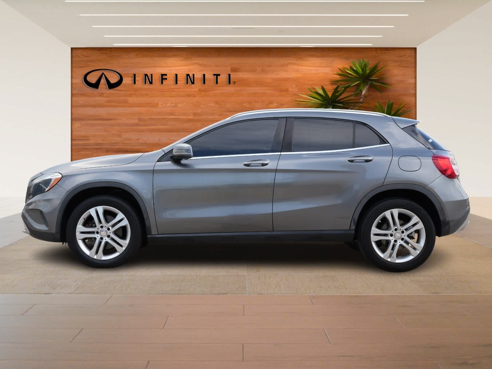 Thumbnail: 2016 Mercedes-Benz GLA - 4