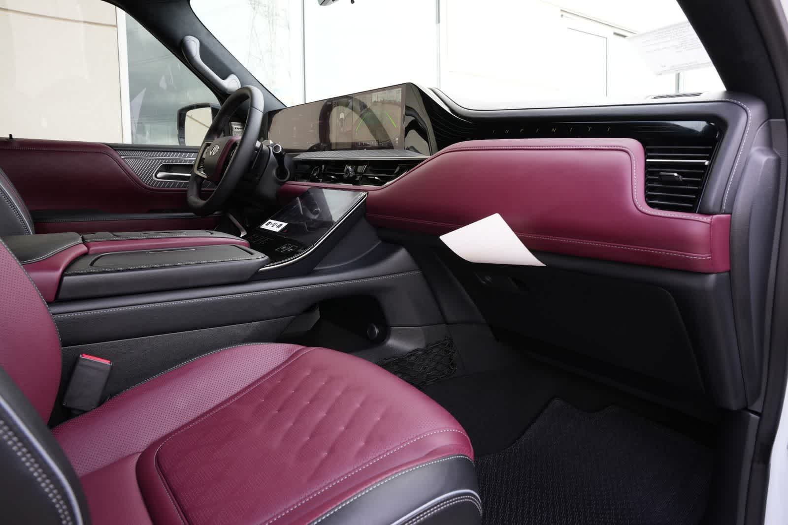 Thumbnail: 2026 INFINITI QX80 - 22