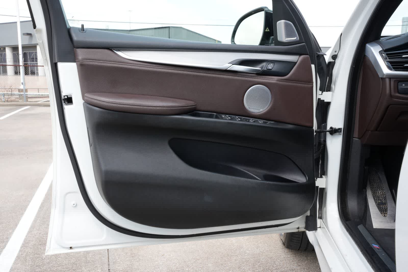 Thumbnail: 2014 BMW X5 - 18