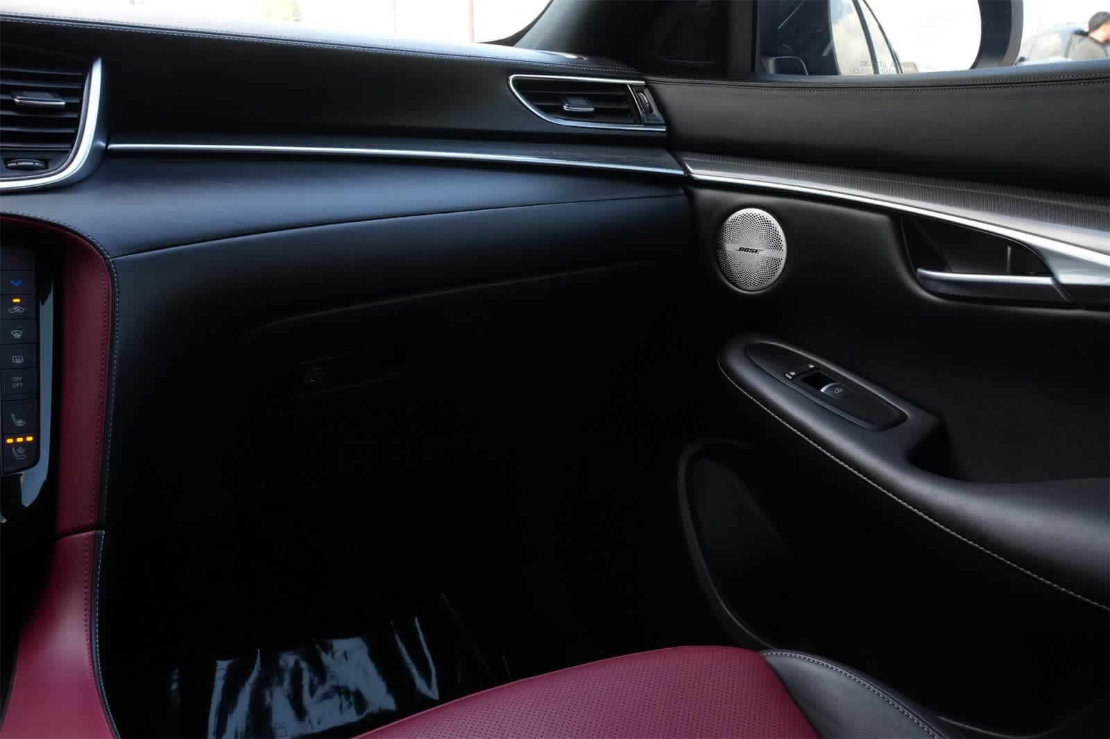 Thumbnail: 2025 INFINITI QX50 - 8