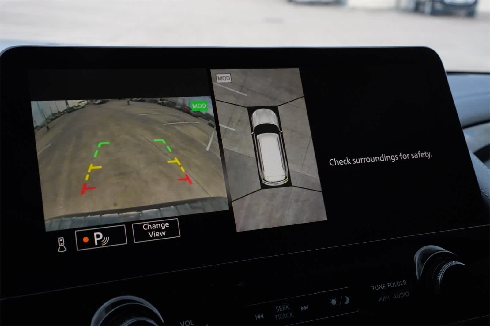 Thumbnail: 2022 INFINITI QX80 - 14