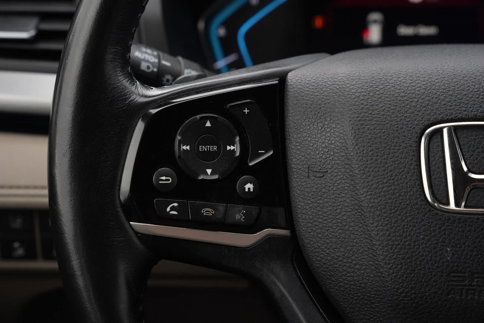 Thumbnail: 2018 Honda Odyssey - 11