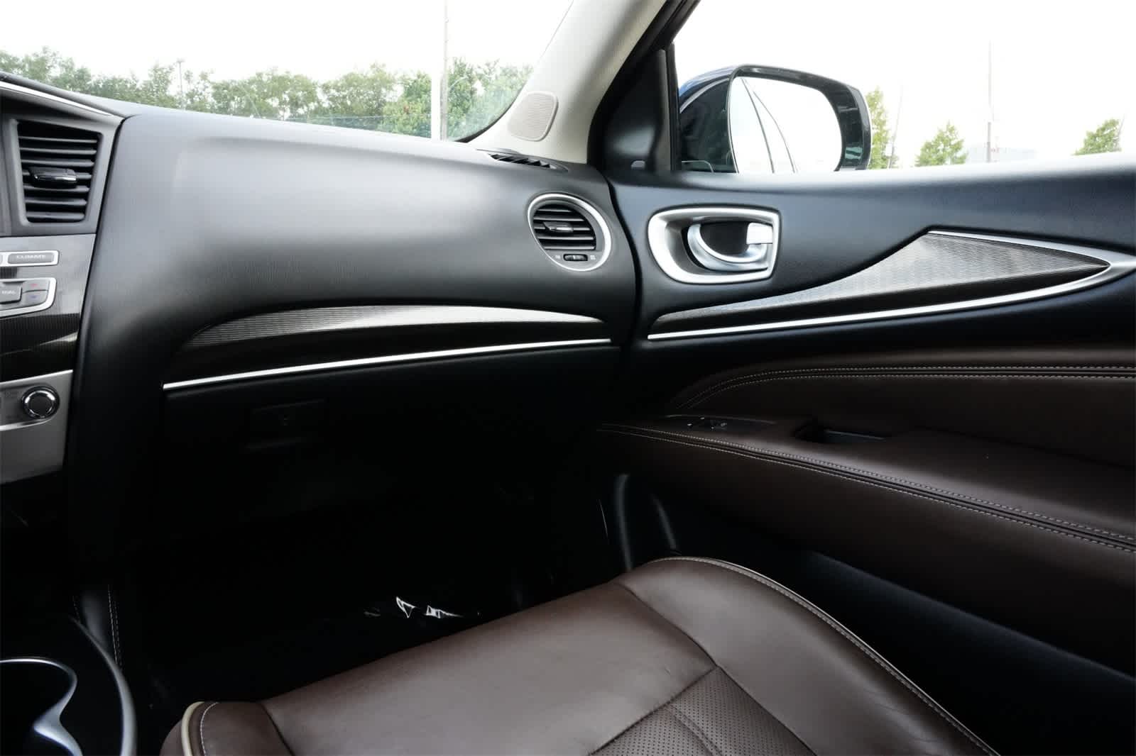 Thumbnail: 2019 INFINITI QX60 - 8