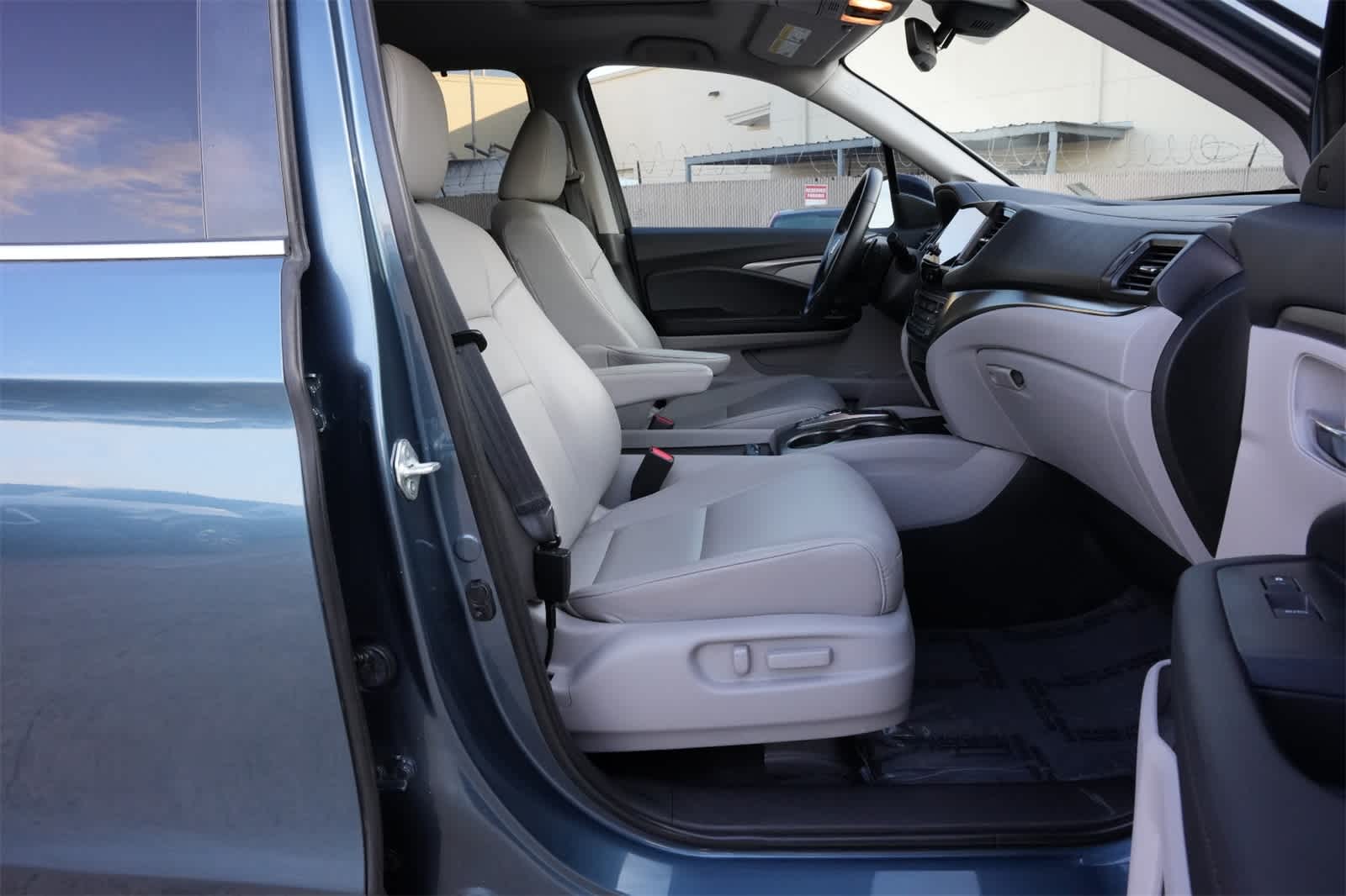 Thumbnail: 2021 Honda Pilot - 23