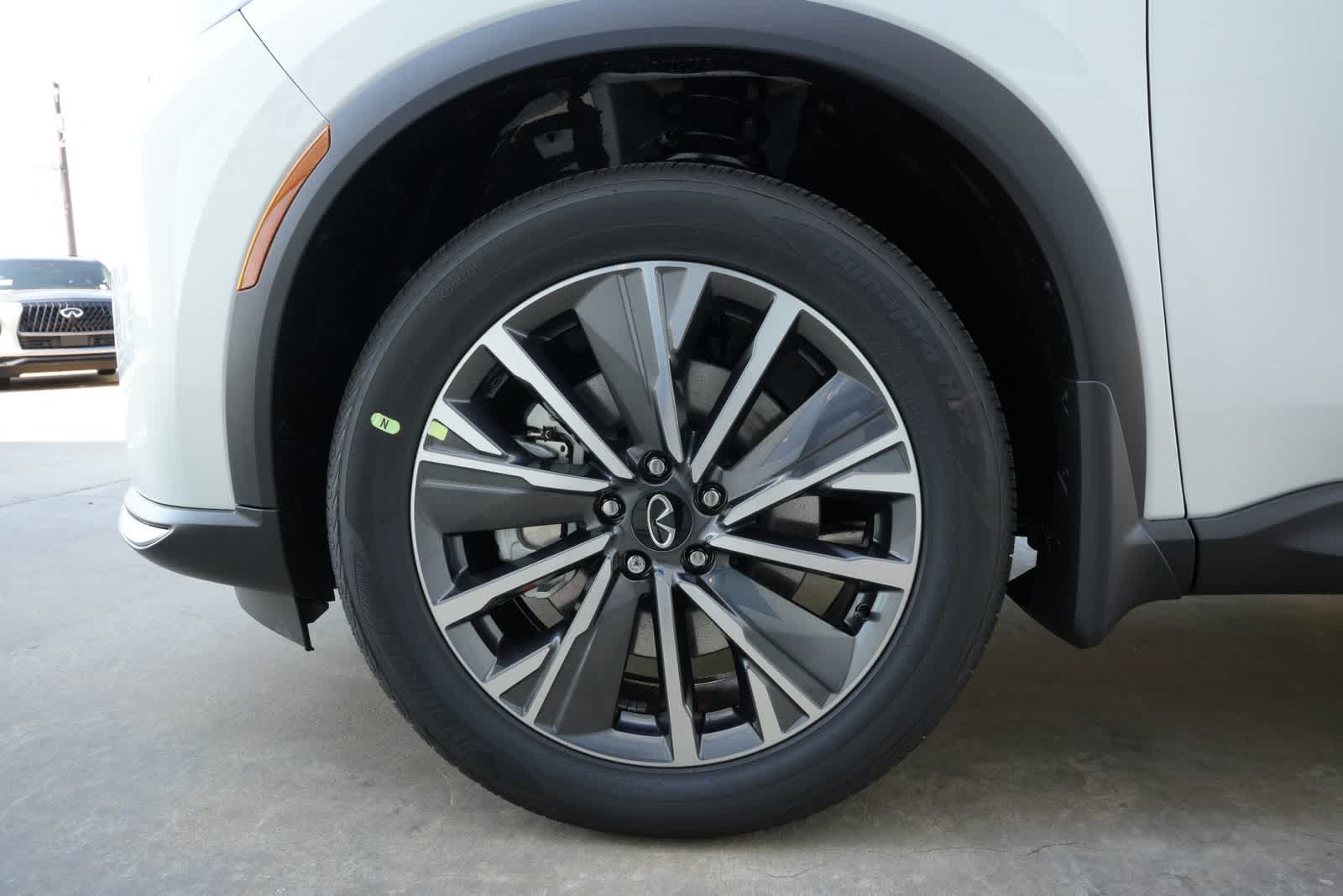 Thumbnail: 2027 INFINITI QX60 - 26