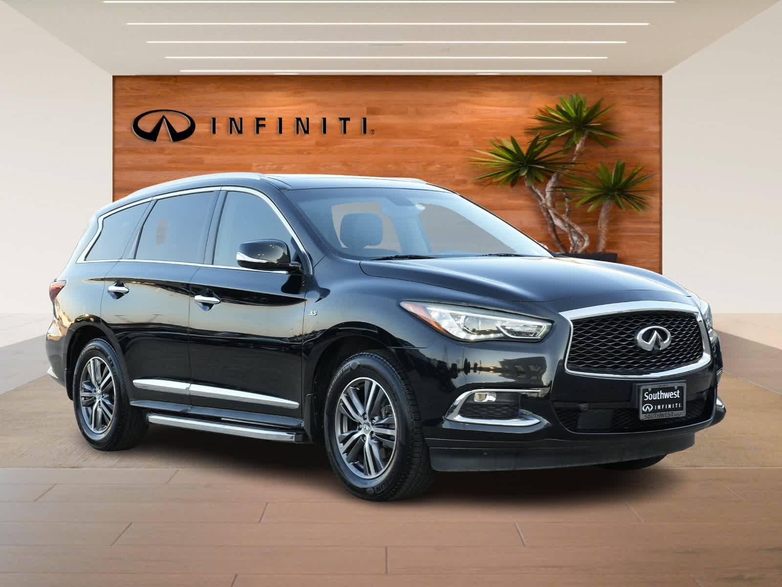 Thumbnail: 2017 INFINITI QX60 - 2