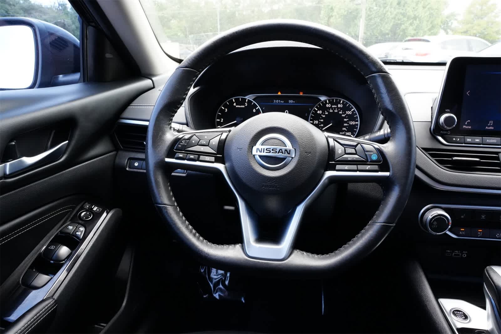 Thumbnail: 2022 Nissan Altima - 9