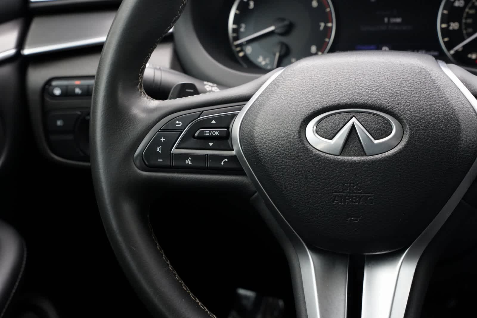 Thumbnail: 2022 INFINITI QX50 - 10