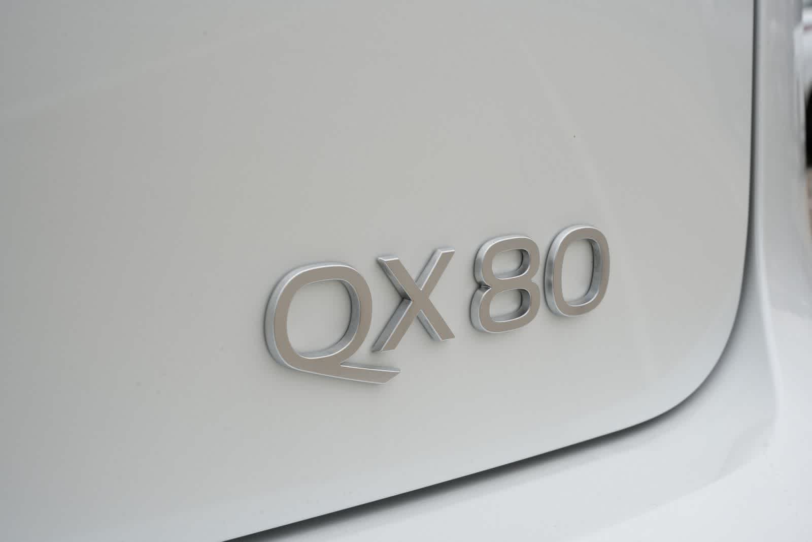 Thumbnail: 2026 INFINITI QX80 - 20