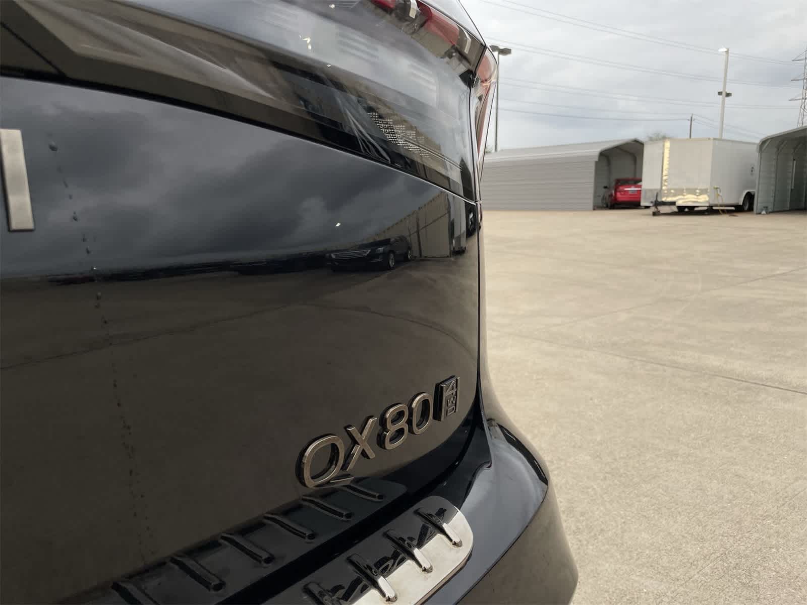 Thumbnail: 2025 INFINITI QX80 - 21