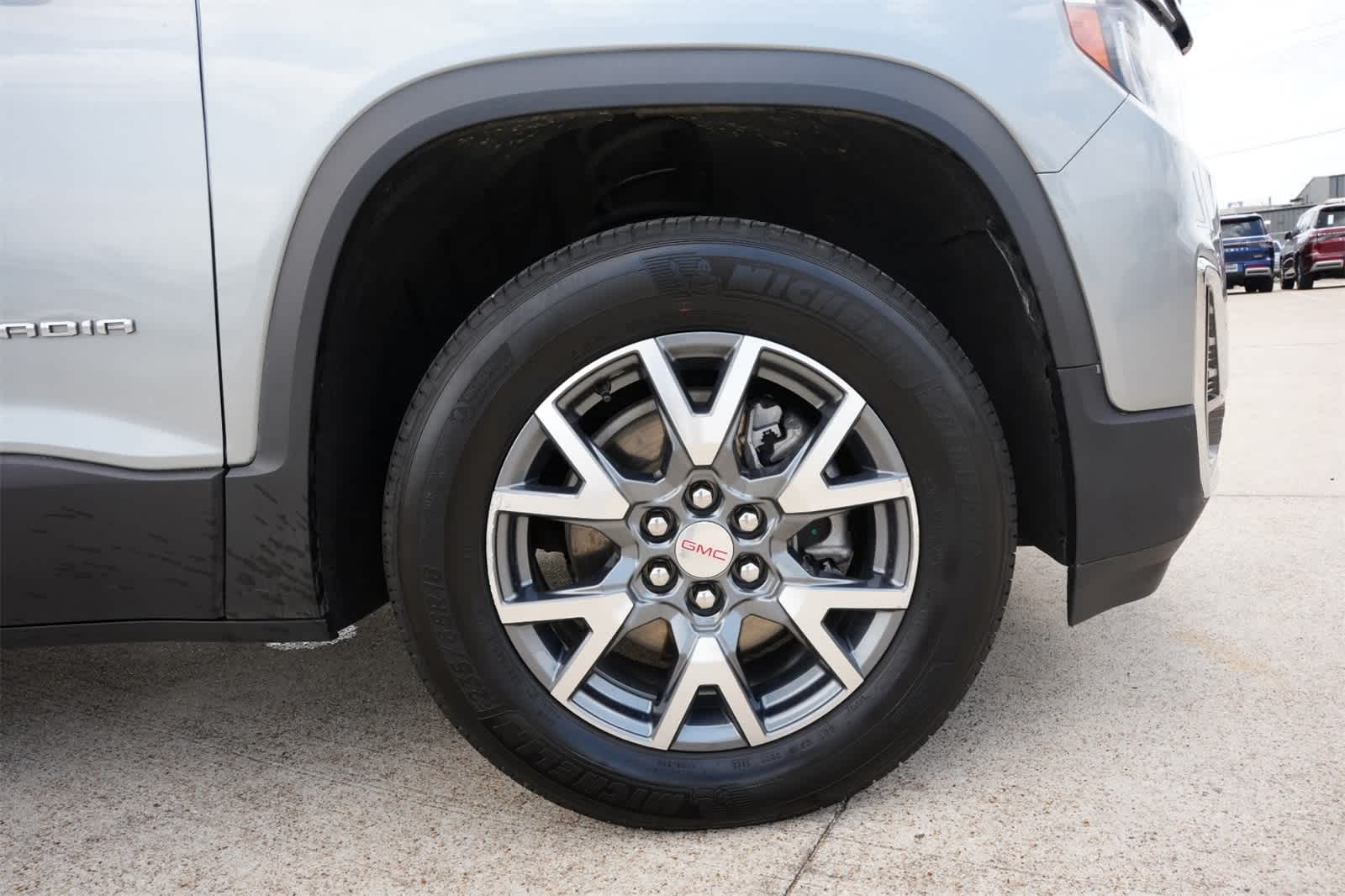 2023 GMC Acadia SLT 23
