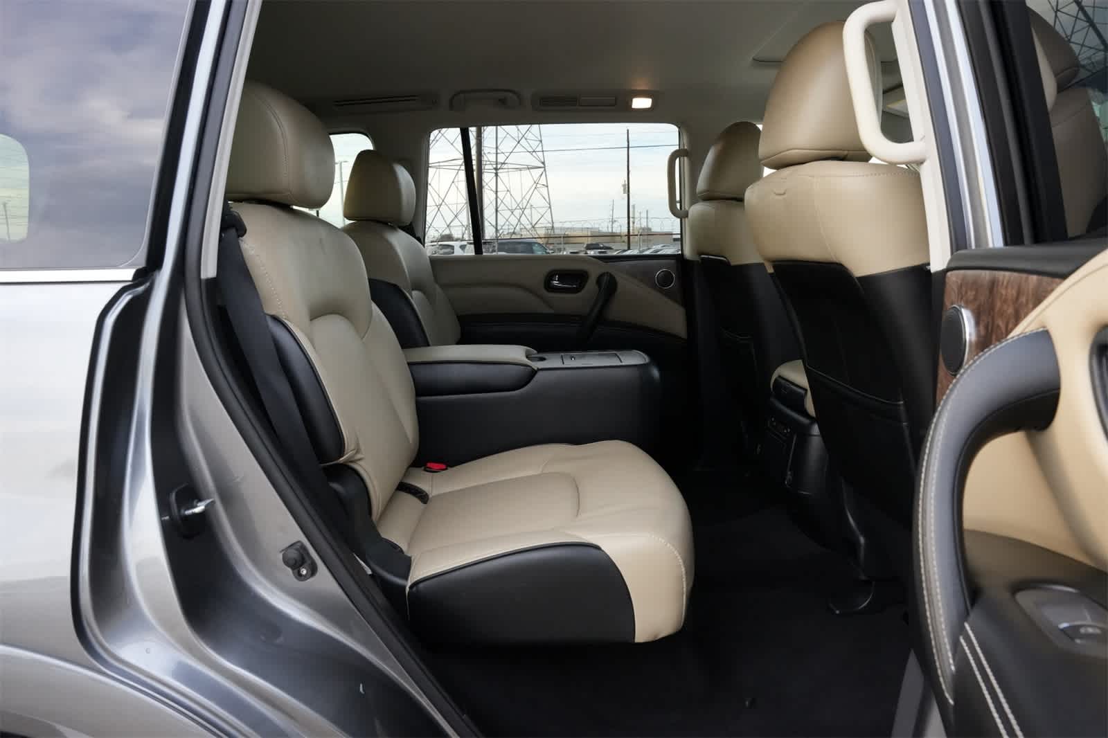 Thumbnail: 2021 INFINITI QX80 - 21