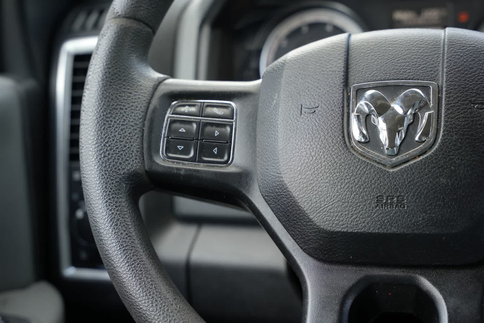 Thumbnail: 2019 RAM 1500 Classic - 10