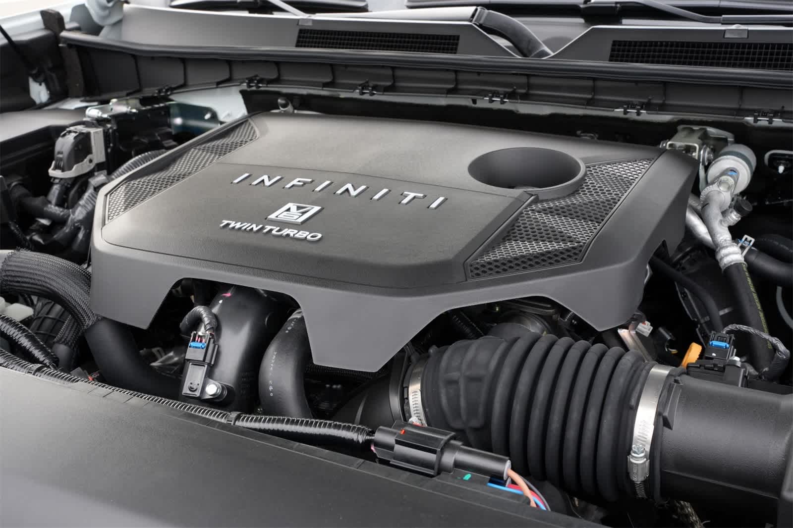 Thumbnail: 2026 INFINITI QX80 - 25