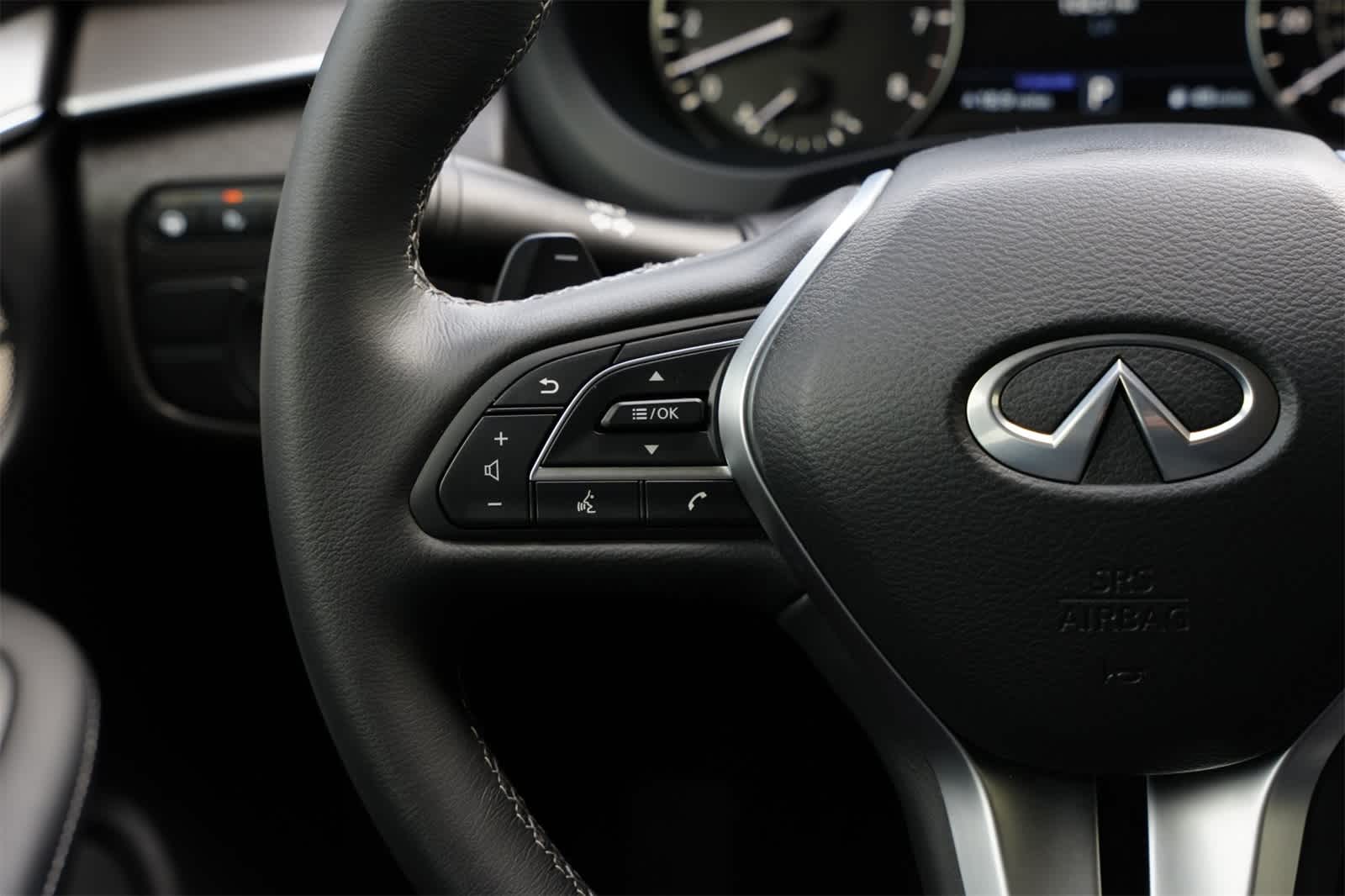 Thumbnail: 2025 INFINITI QX50 - 10