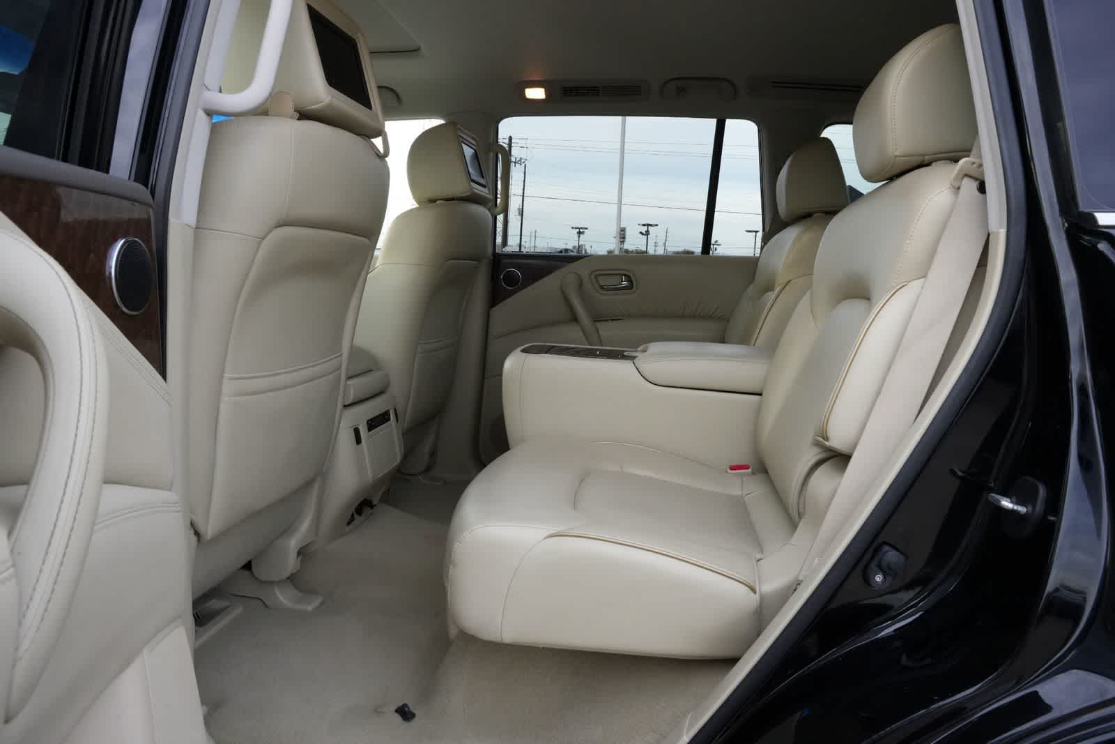 Thumbnail: 2016 INFINITI QX80 - 19