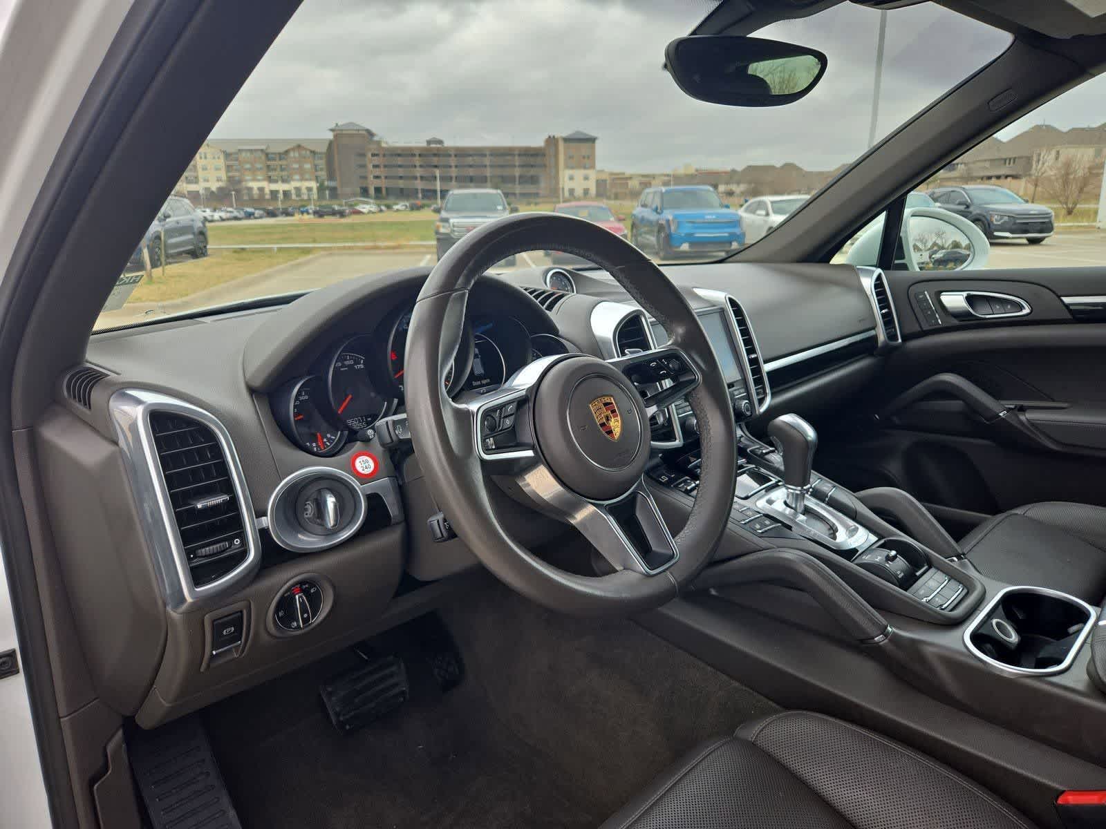 Thumbnail: 2017 Porsche Cayenne - 2