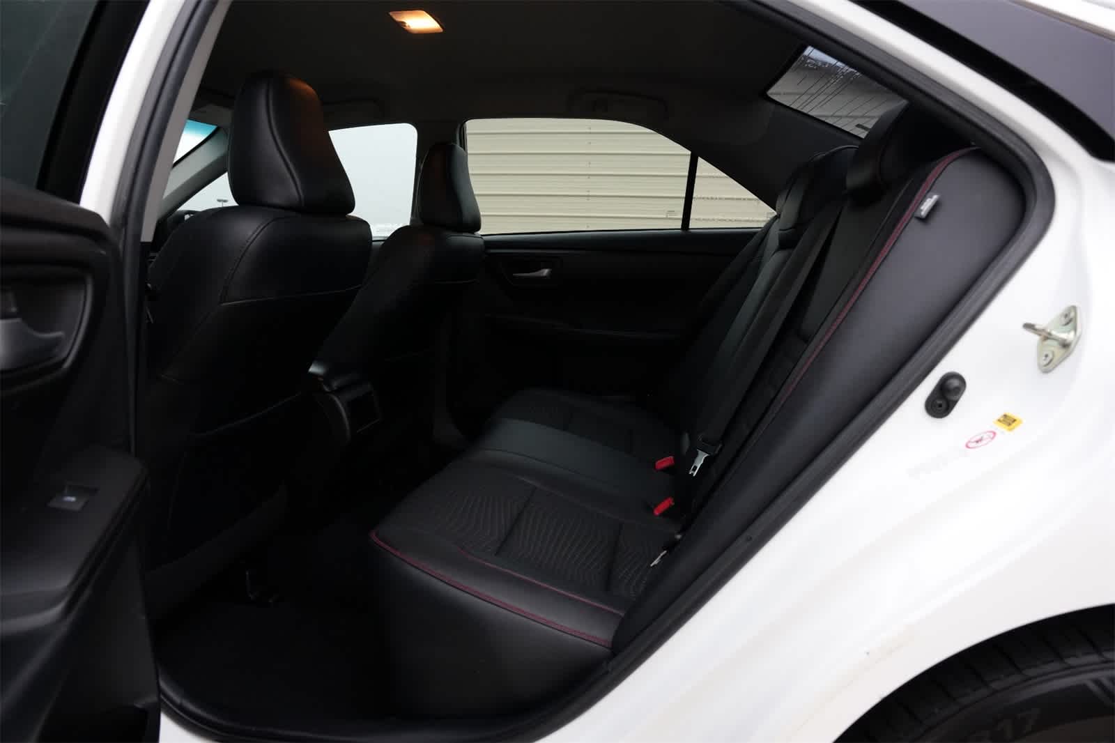 Thumbnail: 2015 Toyota Camry - 19