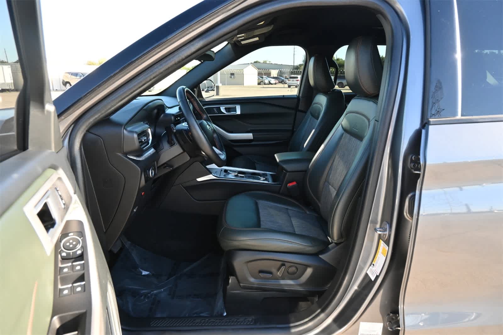 Thumbnail: 2023 Ford Explorer - 17