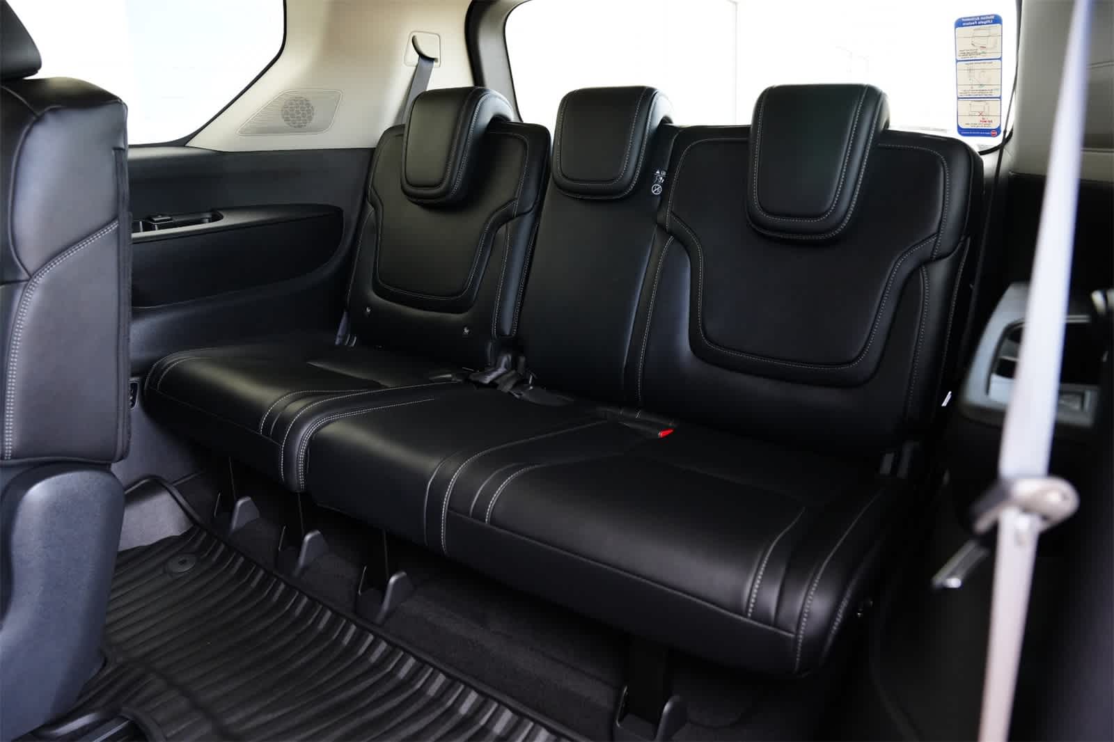 Thumbnail: 2025 INFINITI QX80 - 20