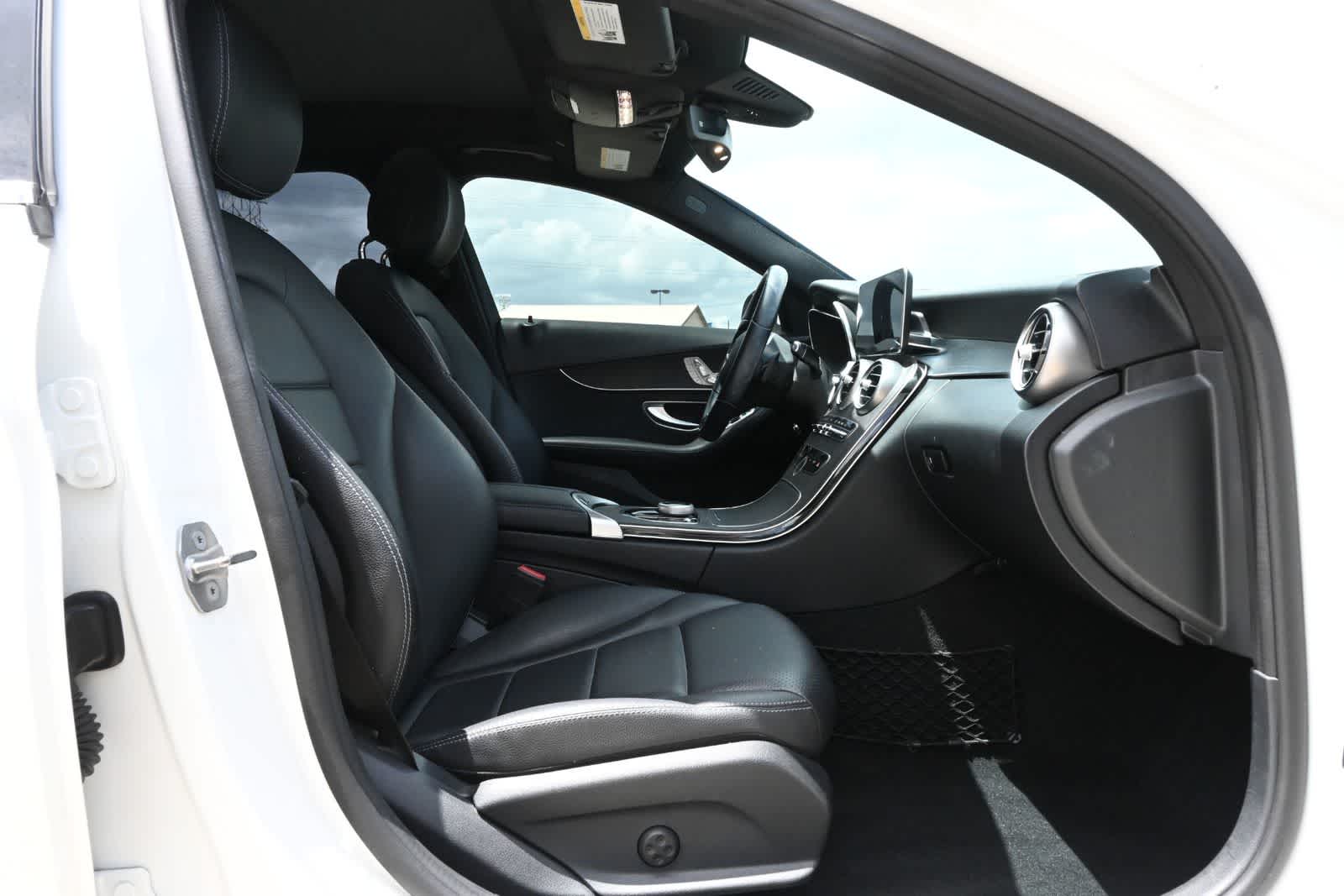 Thumbnail: 2020 Mercedes-Benz C-Class - 24