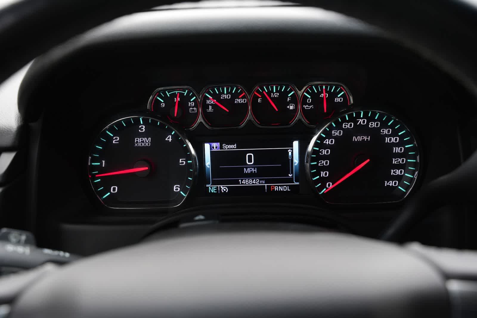 Thumbnail: 2019 Chevrolet Suburban - 12