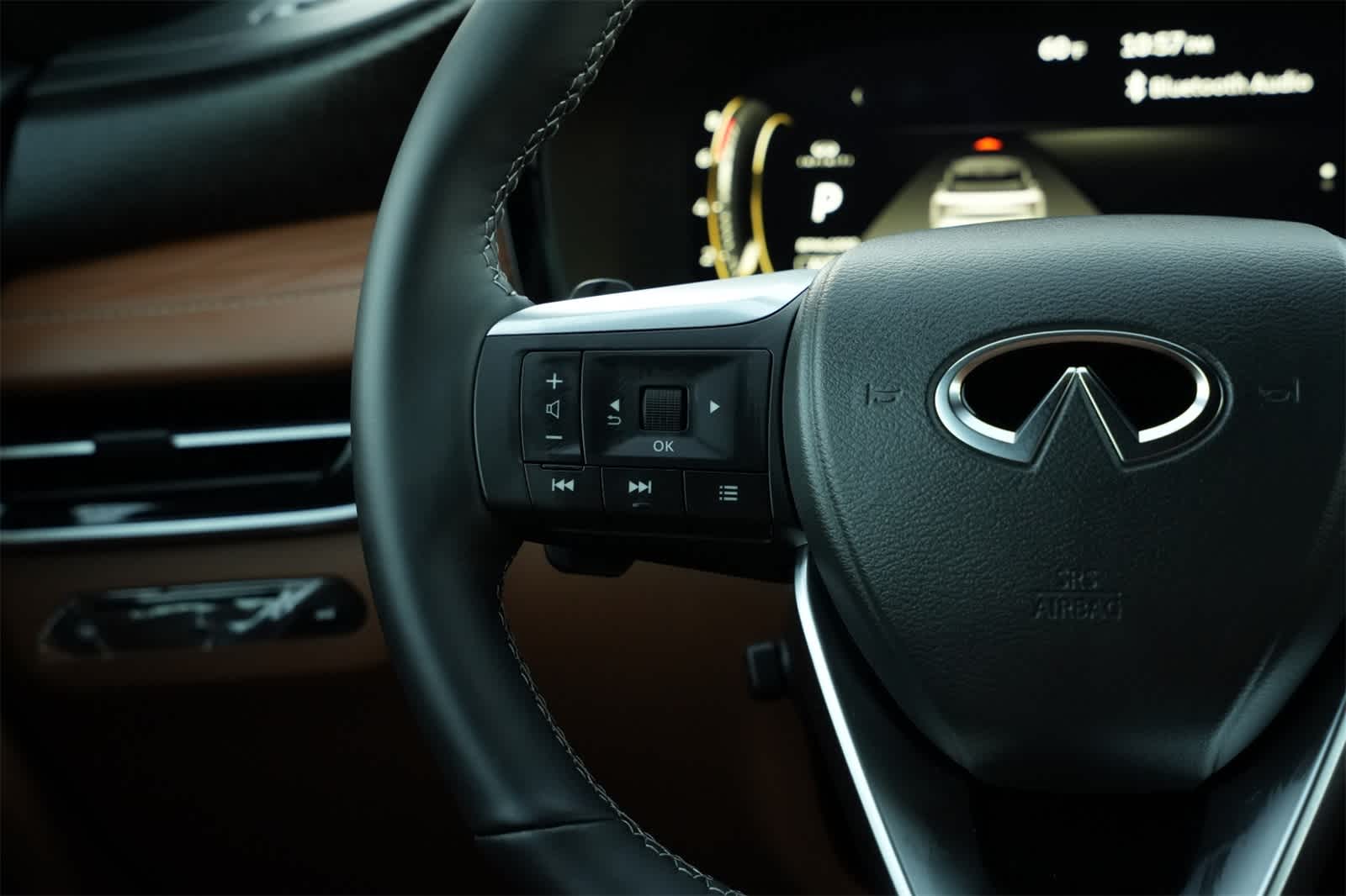 Thumbnail: 2026 INFINITI QX60 - 10