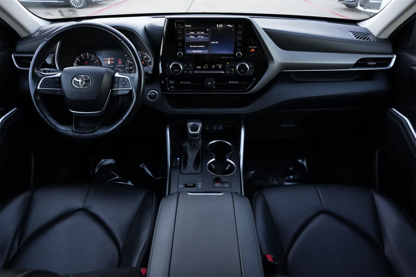 Thumbnail: 2022 Toyota Highlander - 7