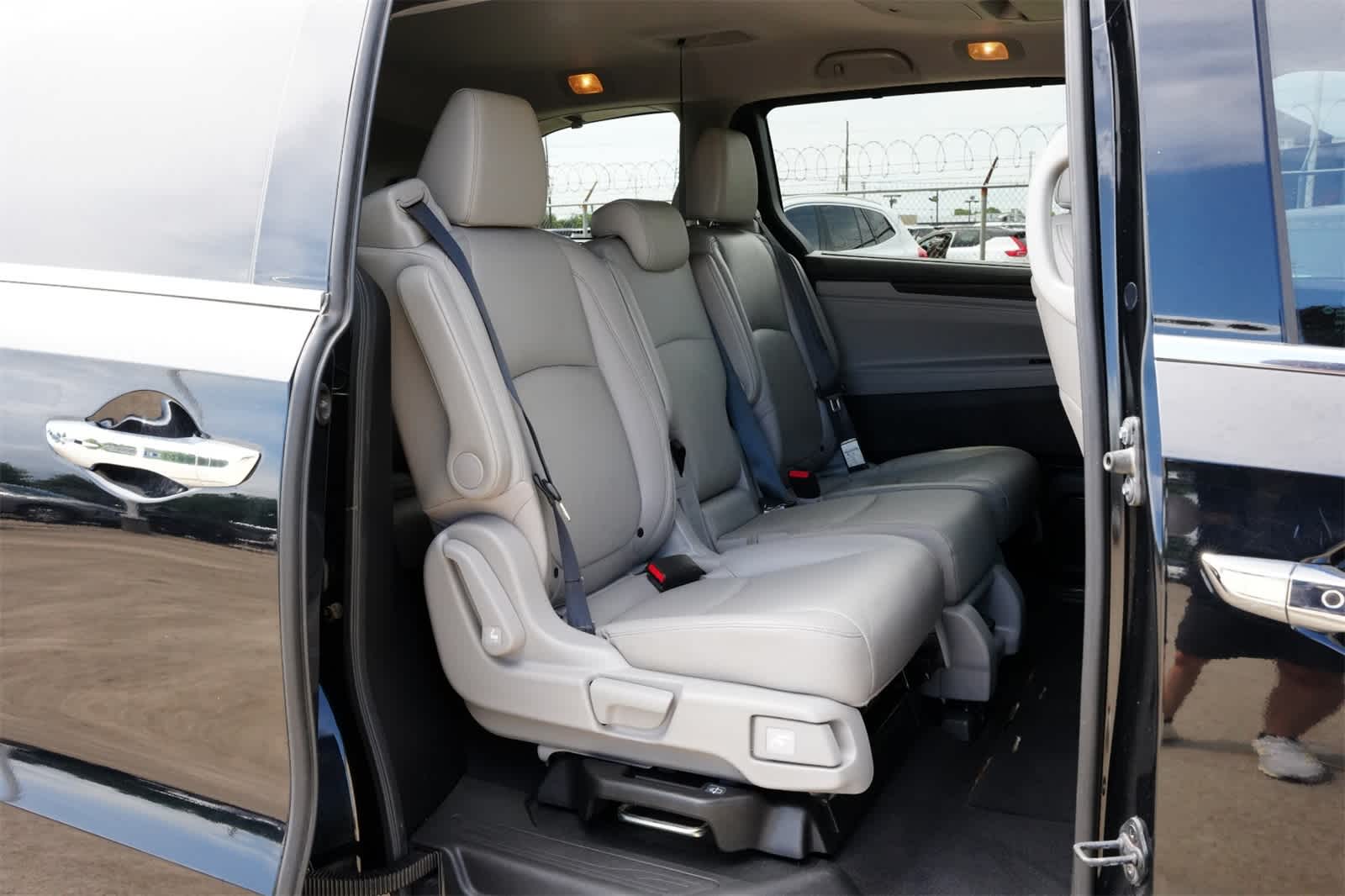 Thumbnail: 2019 Honda Odyssey - 22