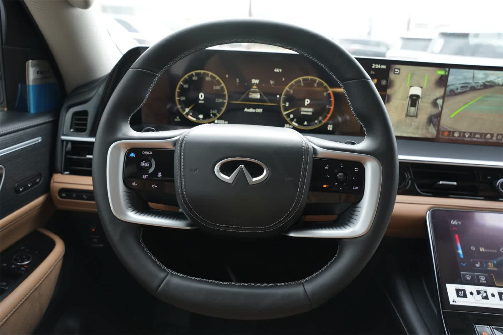 Thumbnail: 2025 INFINITI QX80 - 9