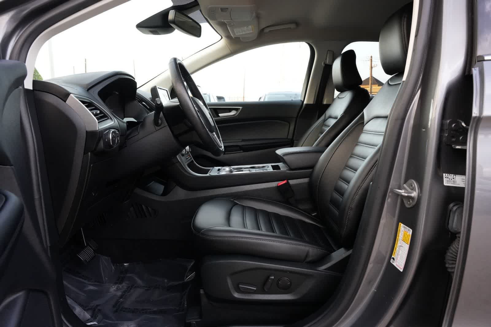 Thumbnail: 2022 Ford Edge - 17