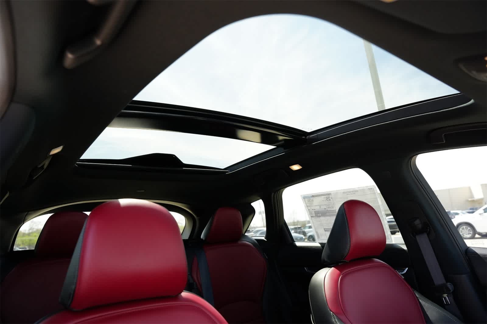 Thumbnail: 2025 INFINITI QX50 - 25