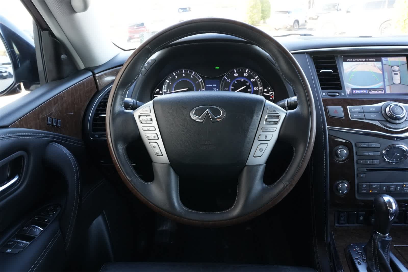 Thumbnail: 2017 INFINITI QX80 - 9