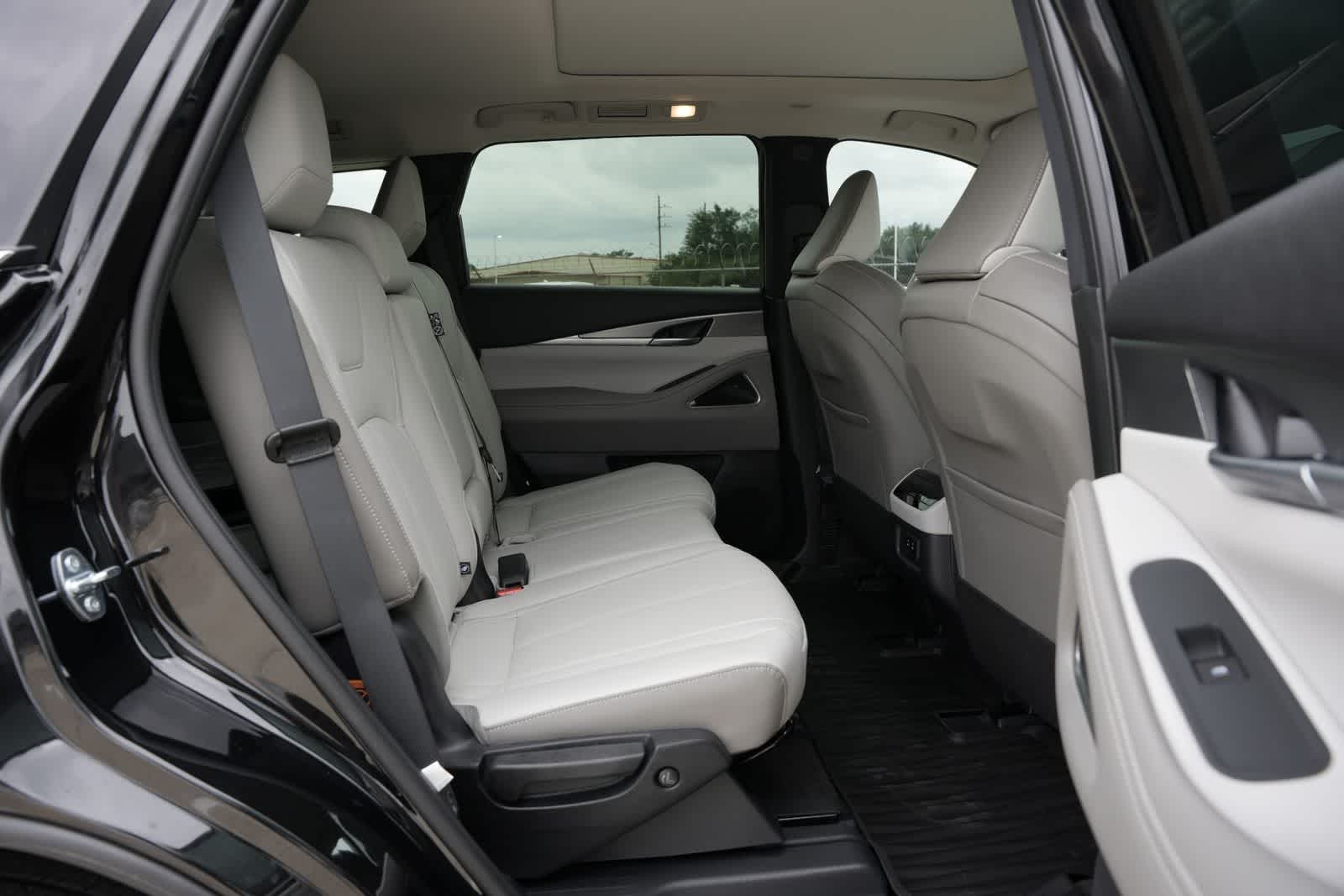Thumbnail: 2027 INFINITI QX60 - 21
